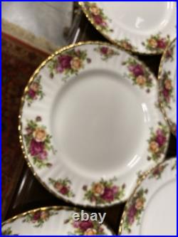 (10) ROYAL ALBERT OLD COUNTRY ROSES RIMMED 10 Dinner Plates Made In England