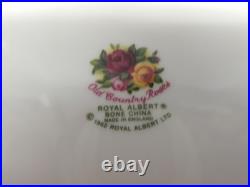 16 UNUSED Royal Albert Old Country Roses 8 1/8 Salad Plates withGold Trim ENGLAND