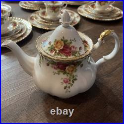 1962 Royal Albert Bone China England Old Country Roses 8 Place Settings 56 Pcs