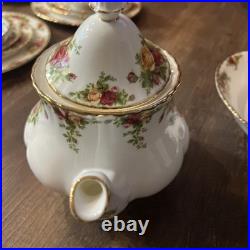 1962 Royal Albert Bone China England Old Country Roses 8 Place Settings 56 Pcs