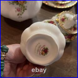 1962 Royal Albert Bone China England Old Country Roses 8 Place Settings 56 Pcs