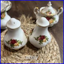1962 Royal Albert Bone China England Old Country Roses 8 Place Settings 56 Pcs