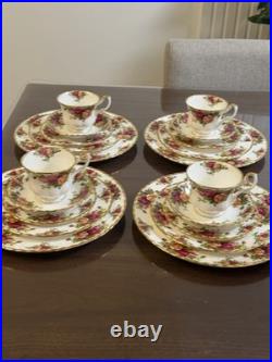 1962 Royal Albert Bone China Old Country Roses 5pc Place Settings 20 Pcs MINT