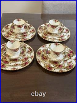 1962 Royal Albert Bone China Old Country Roses 5pc Place Settings 20 Pcs MINT