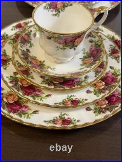 1962 Royal Albert Bone China Old Country Roses 5pc Place Settings 20 Pcs MINT