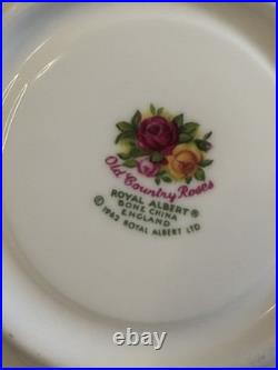 1962 Royal Albert Bone China Old Country Roses 5pc Place Settings 20 Pcs MINT