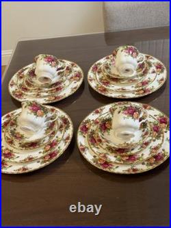 1962 Royal Albert Bone China Old Country Roses 5pc Place Settings 20 Pcs MINT