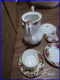 1962 Royal Albert Bone China Old Country Roses Teapot Set Made In England
