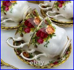 1962 Royal Albert Bone Old Country Roses Tea Cups and Saucers Set- 6 SETS 1962 Royal Albert Bone Old Country Roses Tea Cups and Saucers Set- 6 SETS