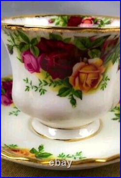 1962 Royal Albert Bone Old Country Roses Tea Cups and Saucers Set- 6 SETS 1962 Royal Albert Bone Old Country Roses Tea Cups and Saucers Set- 6 SETS