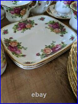 1962 Royal Albert Old Country Roses 200+ Piece Lot