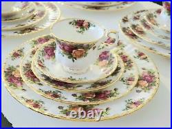 1962 Royal Albert Old Country Roses 20 Piece Set MINT 4 Place Settings