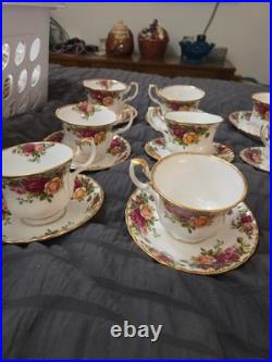1962 Royal Albert Old Country Roses Footed Tea Cups & Saucers England Set of 8