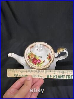 1962 Royal Albert Old Country Roses Large Teapot Tea Pot Bone China