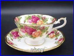 1962 Royal Albert Old Country Roses Rare Footed Cups & Saucers 6 Piece Lot