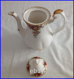 1962 Royal Albert Old Country Roses large 10 Coffee / Tea Pot with Lid