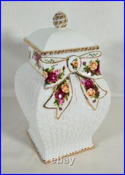 1962 Vtg Royal Albert Old Country Roses Basketweave Square Cookie Jar 12 Nwt