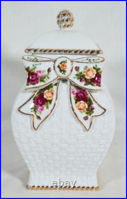 1962 Vtg Royal Albert Old Country Roses Basketweave Square Cookie Jar 12 Nwt