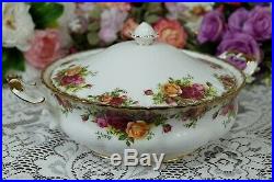 1962s ROYAL ALBERT OLD COUNTRY ROSES DINNER/ TEA SERVICE SET FOR SIX