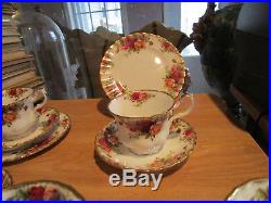 19 Piece ROYAL ALBERT Old Country Roses Dessert Set-Red & Yellow Roses/Fluted