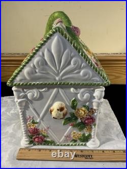 2001 Royal Albert Old Country Rose Seasons Of Color Birdhouse Cookie Jar Rare
