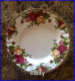 20 PIECE ROYAL ALBERT OLD COUNTRY ROSES From ENGLAND 5 Piece X 4 Place Setting