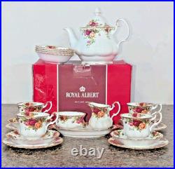 21 Piece tea set Royal Albert Old Country Roses Teapot 4 teacup trio saucer bowl