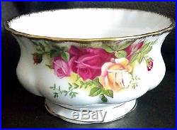 22 Piece Royal Albert Old Country Roses Bone China Tea/Cake Service & Ornaments