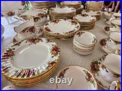 24 Settings, Beautiful HUGE SET Royal Albert Old Country Roses Made In England