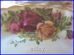 32 pcs Royal Albert Old Country Roses 1962 England, 6 pc serv for 4 Rim Bowls