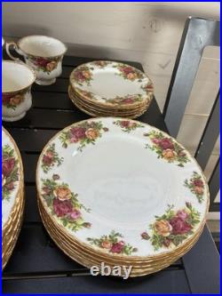 34 Pieces 1962 Royal Albert Old Country Roses Plates, Tea Cups, Sugar Bowl