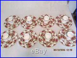 40 PC SET 8 PLACE SETTINGS Royal Albert Old Country Roses 1962 England Stamp