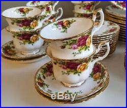 40 Piece Dinner Service For 8 Old Country Roses Royal Albert Looks Unused