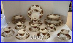 48 Pc Royal Albert Old Country Roses Service For 8-6 Piece Place Setting EUC
