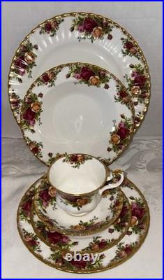 48 Pc Royal Albert Old Country Roses Service For 8-6 Piece Place Setting EUC