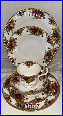 48 Pc Royal Albert Old Country Roses Service For 8-6 Piece Place Setting EUC