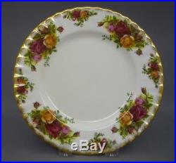 4- 5 Piece Royal Albert England Bone China Old Country Roses Place Settings