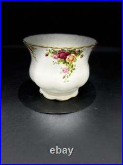 4 LOT Royal Albert Old Country Roses Planter Serving tray Biscuit jar Xmas tree
