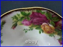 4 Old Country Roses Rare, Avon Tea Cups & Saucers, 1993-02, England Royal Albert