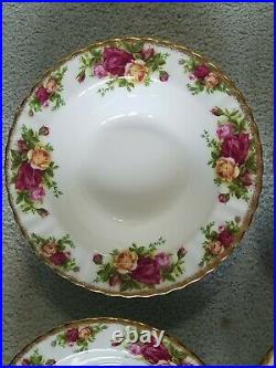 4 Royal Albert OLD COUNTRY ROSES 8 Rimmed Soup Bowls, ENGLAND 1962-73 EXCELLENT