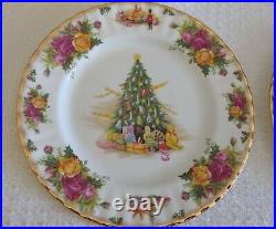 4 Royal Albert Old Country Roses CHRISTMAS MAGIC 8 Dessert Salad Plates Box NOS