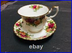 4x5 Piece Place Setting 1962 Royal Albert Old Country Roses Bone China
