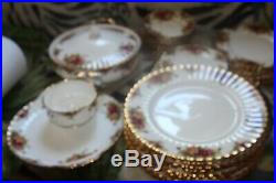 50 Old Country Roses Royal Albert 50 PIECES 22KGOLD TRIM MINT PIECE reduced 80