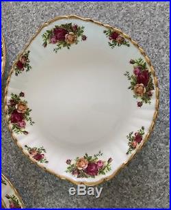 59 Piece Royal Albert Old Country Roses 1962 Combined Dinner & Tea Set $1600