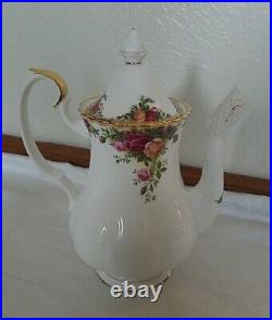 5 Cup Royal Albert, Old Country Roses, Coffee Pot and Lid, Bone China 1962 BDC
