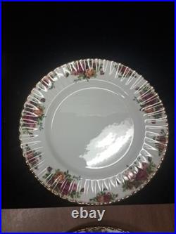 5 New Royal Albert Old Country Roses 10 1/2 Dinner Plates with Gold Trim Bin Aaa