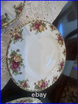 6 1962 Royal Albert Old Country Roses10.5 Dinner Plates Bone China 22K Gold Rim
