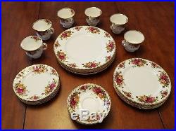 6 Place Settings Royal Albert Bone China Old Country Roses 30 Piece Service