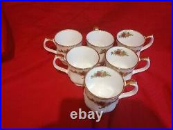 6 Royal Albert Old Country Roses Christmas Mugs in good condition