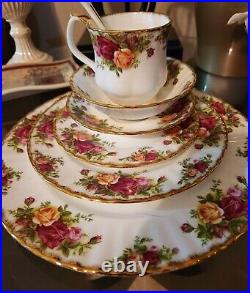 7 Piece Place Setting, Old Country Roses ROYAL ALBERT- Beautiful custom set